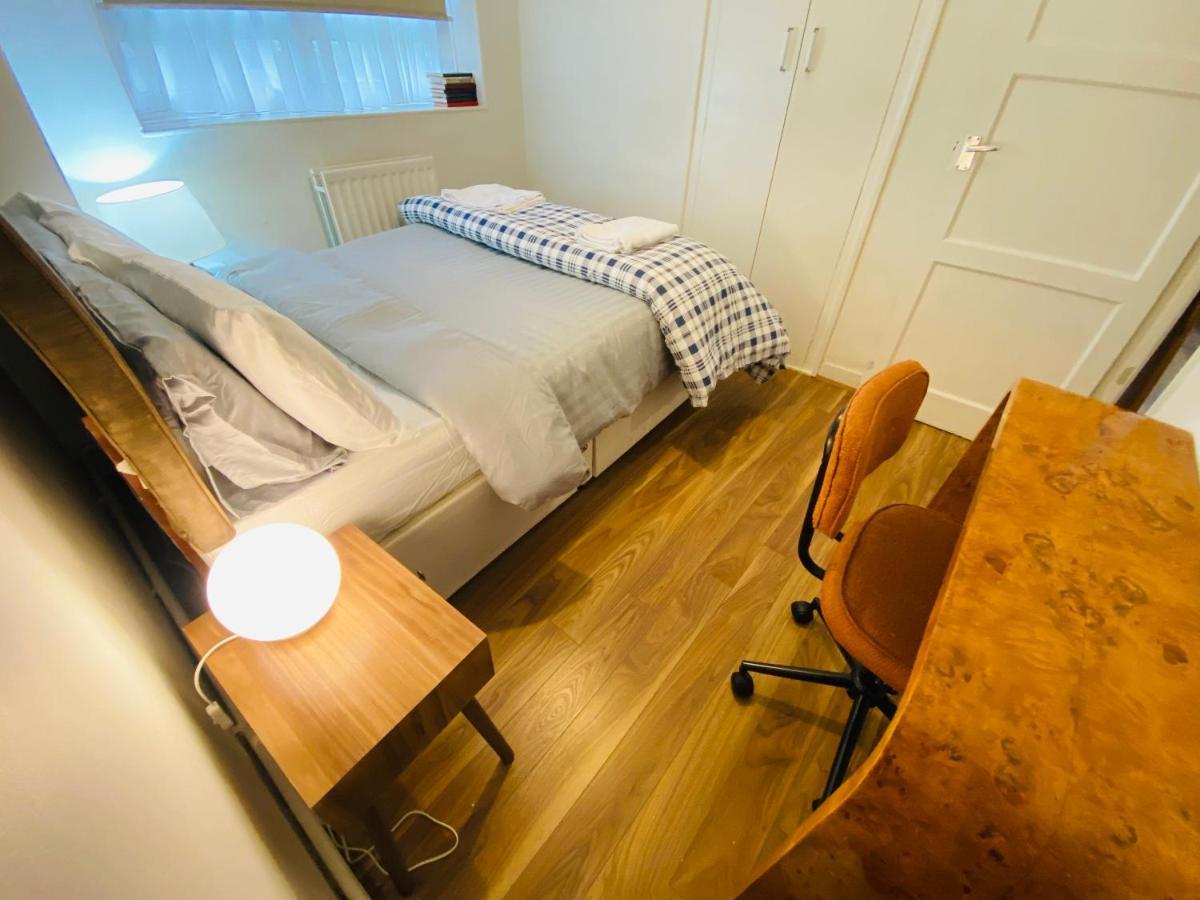 3 Bed Apartment In Camden London Exteriör bild