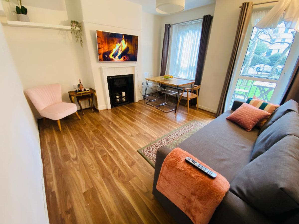 3 Bed Apartment In Camden London Exteriör bild